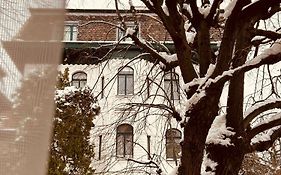 Apartment 5 Min Schoenbrunn Gloriette, Direct To City Center, Free Parking
