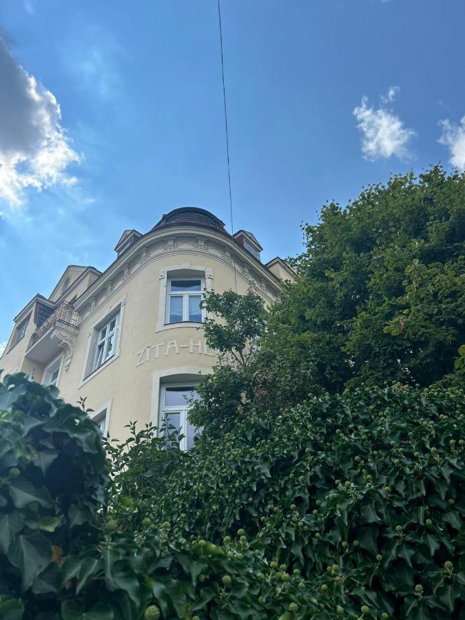 Apartment 5 Min Schoenbrunn Gloriette, Direct To City Center, Free Parking Viena Exterior foto