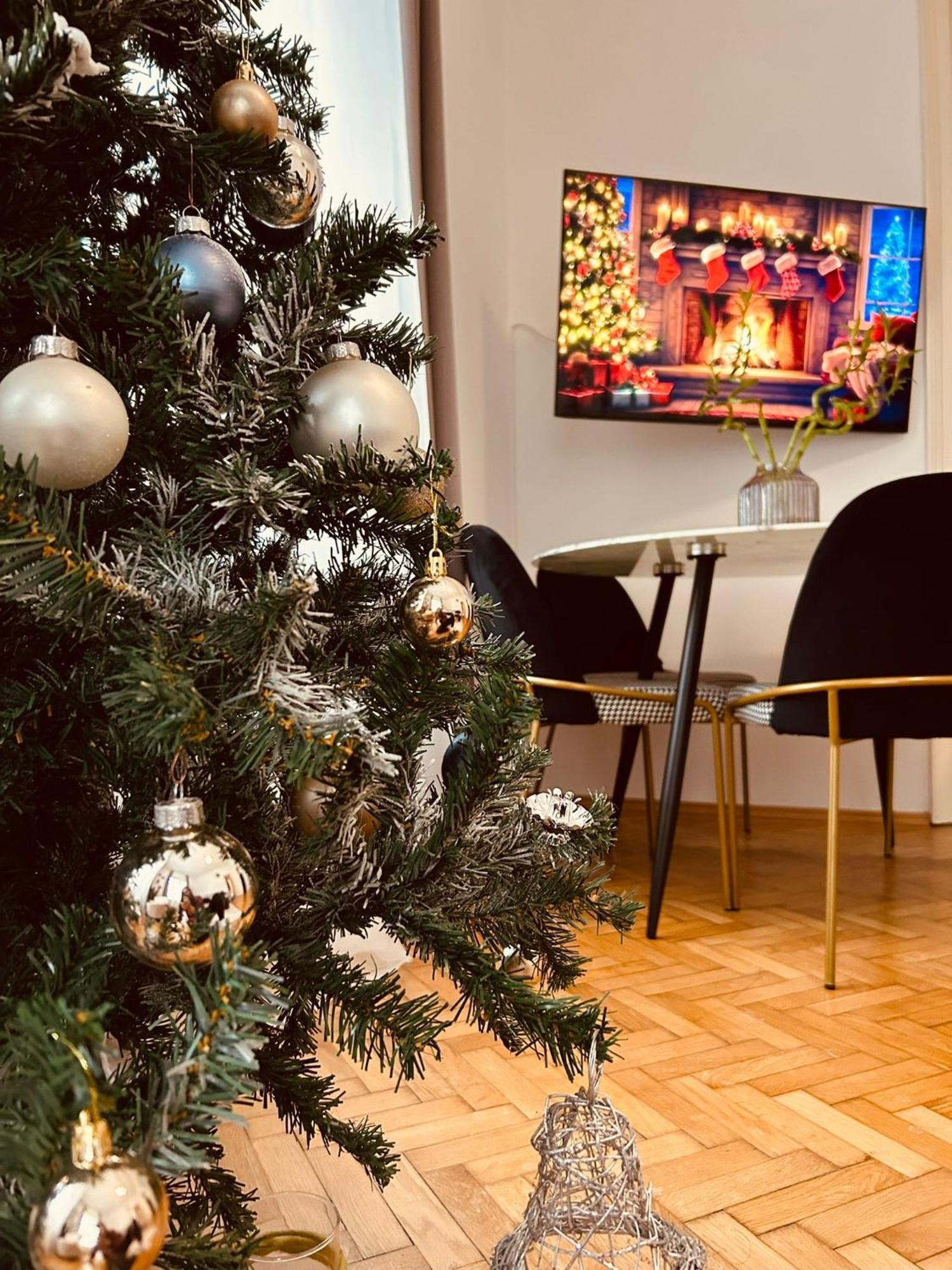 Apartment 5 Min Schoenbrunn Gloriette, Direct To City Center, Free Parking Viena Exterior foto