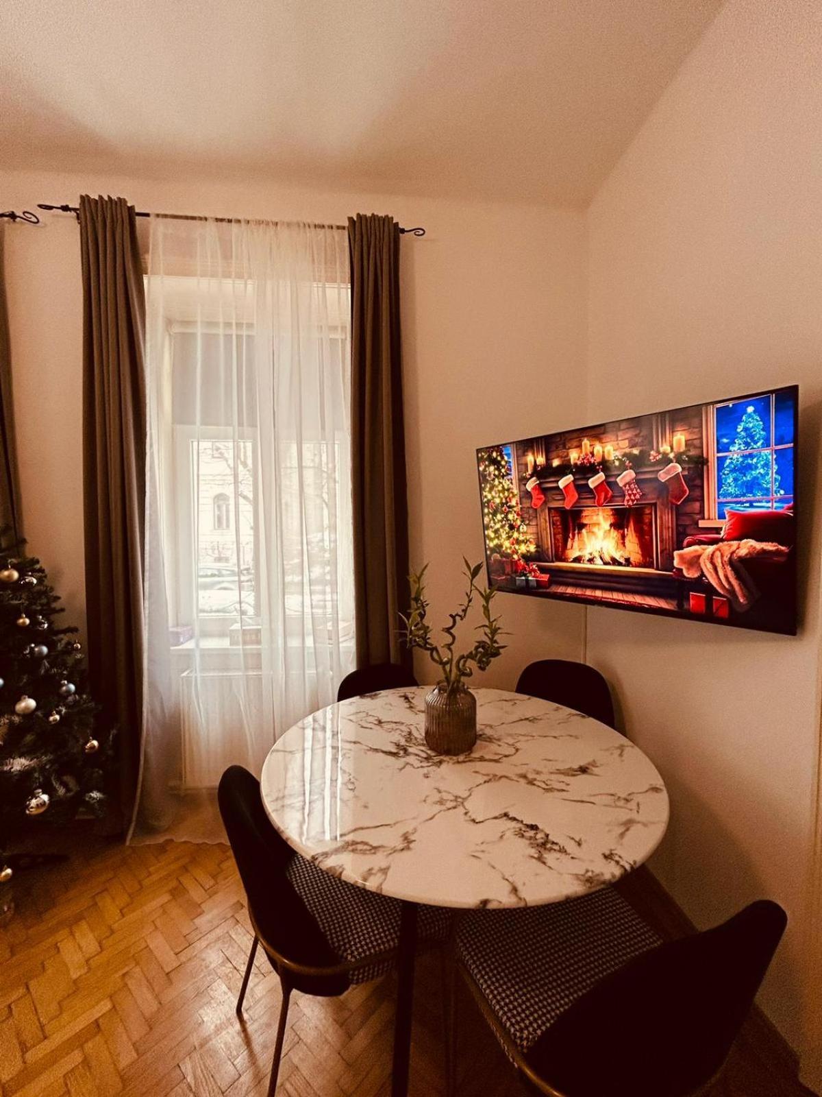 Apartment 5 Min Schoenbrunn Gloriette, Direct To City Center, Free Parking Viena Exterior foto